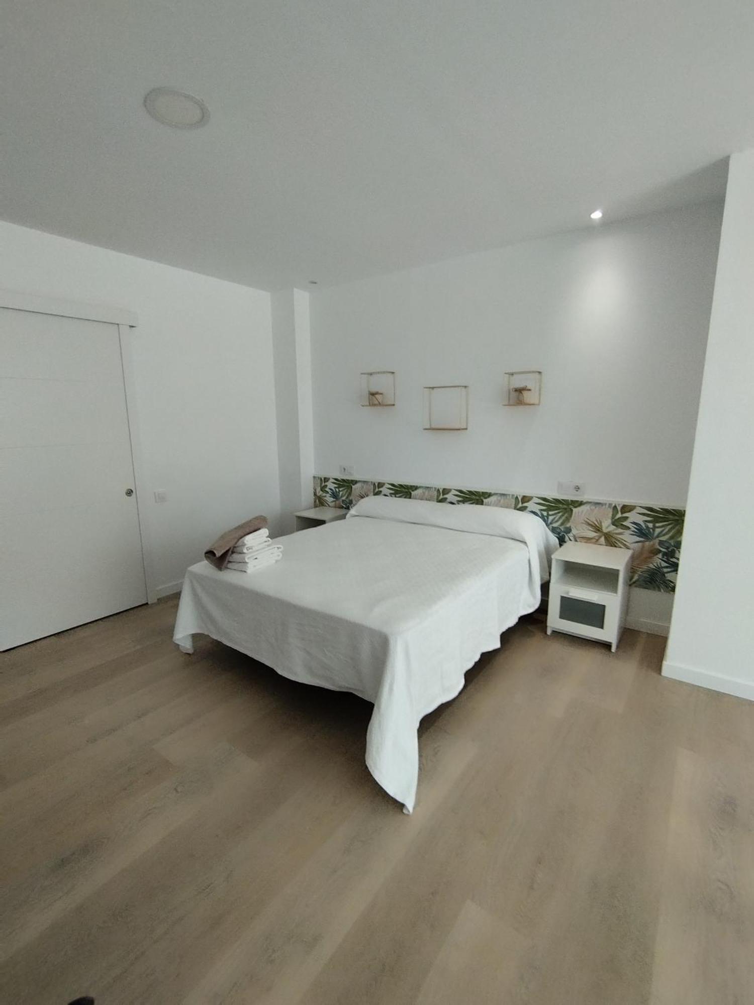 Apartamento Y Estudios El Centro Vargas
